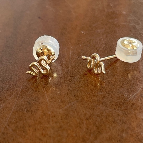 14K Yellow Gold Snake Stud Earrings - Picture 1 of 6